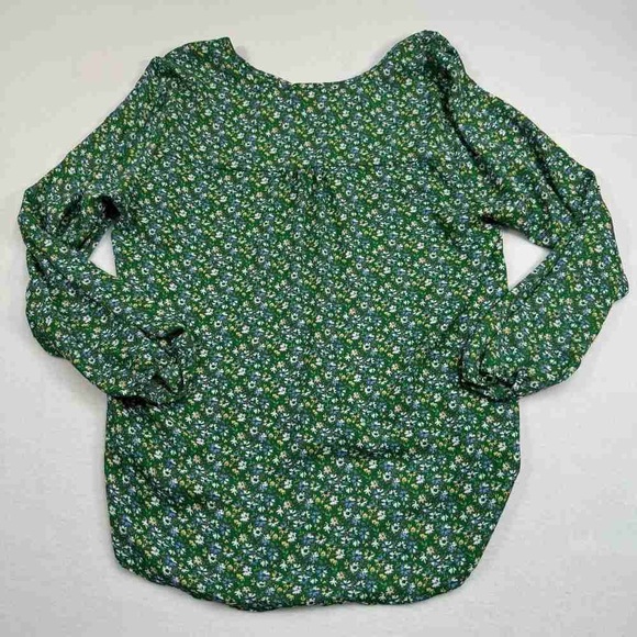Chic Green Floral Blouse - Picture 2 of 2